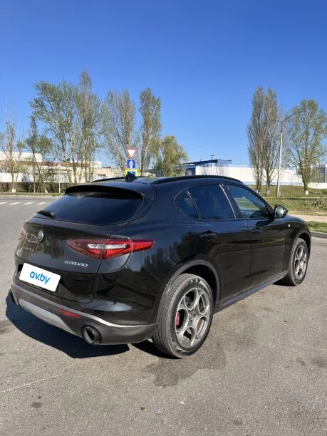 Alfa Romeo Stelvio 2022 — миниатюра 5