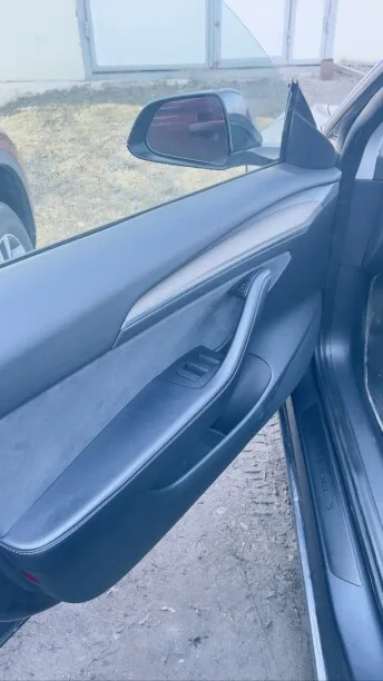 Tesla Model 3 2022 — миниатюра 2