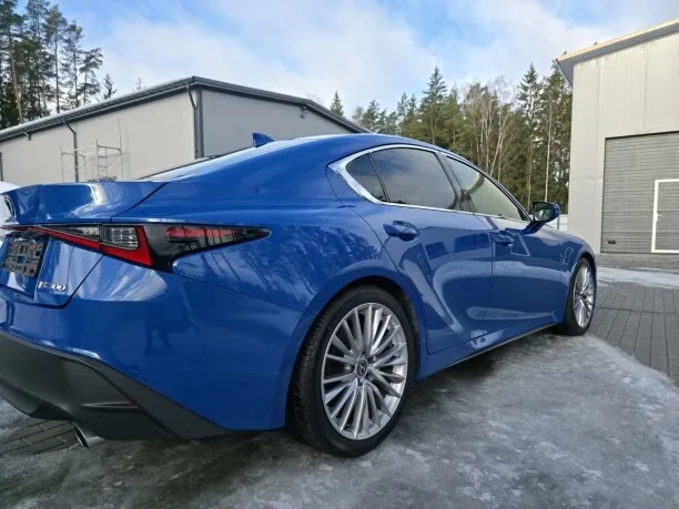 Lexus IS 2022 — миниатюра 5