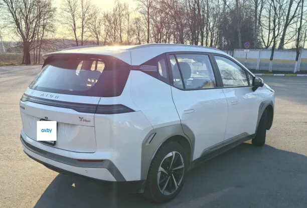GAC Trumpchi Aion Y 2024 — миниатюра 2