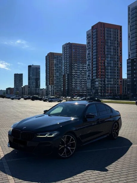 BMW 5 Series 2022 — миниатюра 3