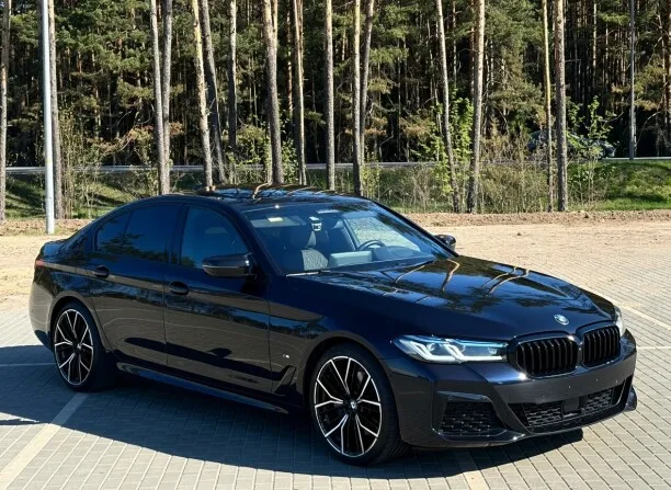 BMW 5 Series 2022 — миниатюра 4