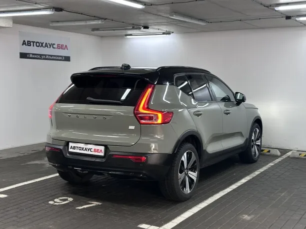 Volvo XC40 2022 — миниатюра 4