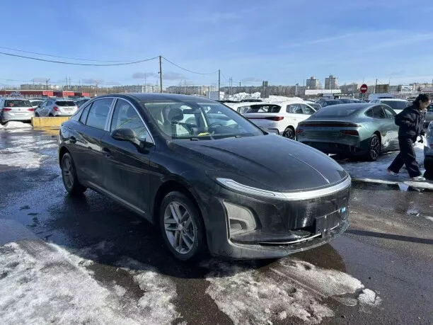 Hongqi E-QM5 2025 — миниатюра 5