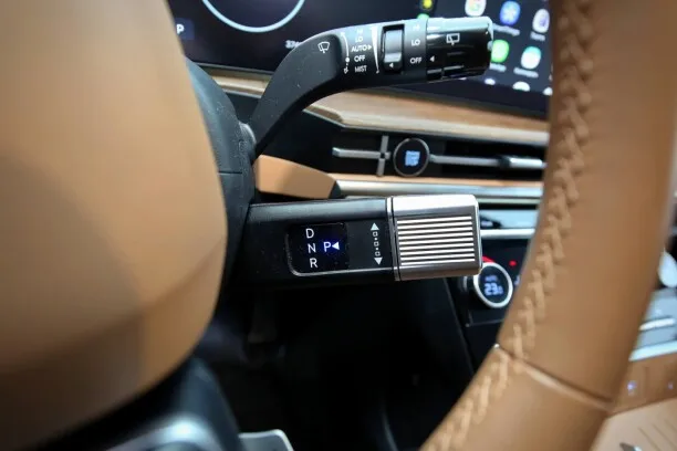 Hyundai SantaFe 2024 — миниатюра 3