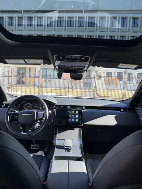 Land Rover Range Rover Velar 2023 — миниатюра 3