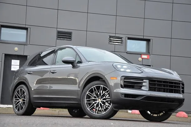 Porsche Cayenne 2024 — миниатюра 4
