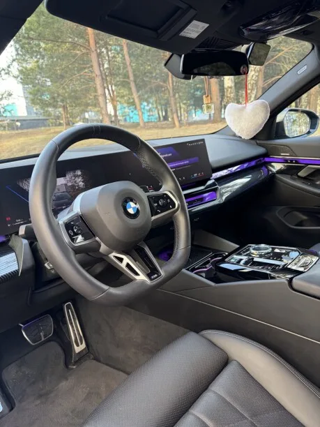 BMW 5 Series 2024 — миниатюра 3
