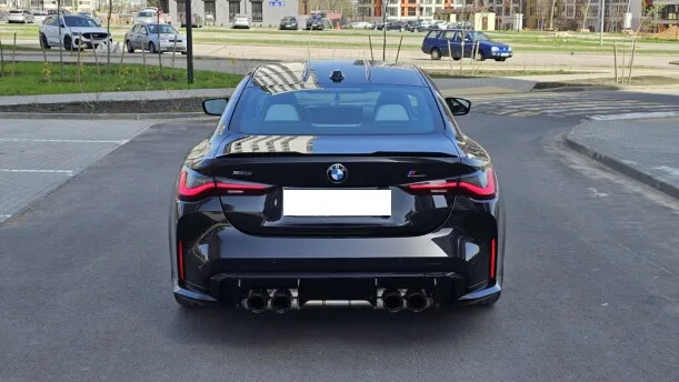 BMW M4 2023 — миниатюра 2