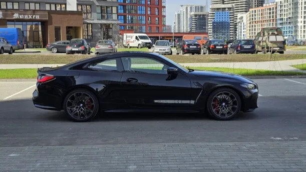 BMW M4 2023 — миниатюра 5