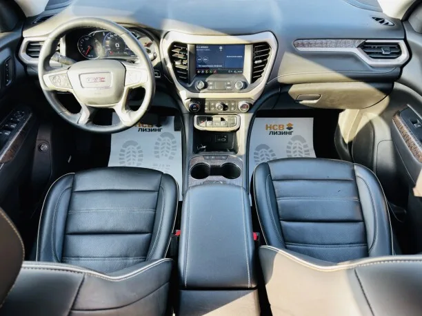 GMC Acadia 2023 — миниатюра 3