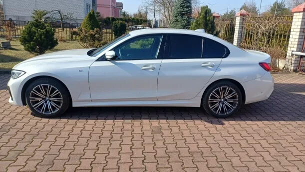 BMW 3 Series 2022 — миниатюра 4