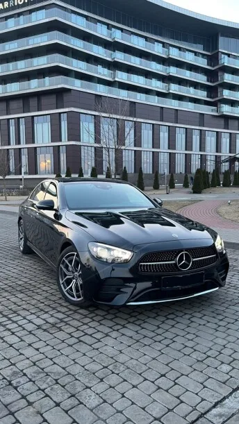 Mercedes-Benz E-Class 2022 — миниатюра 5