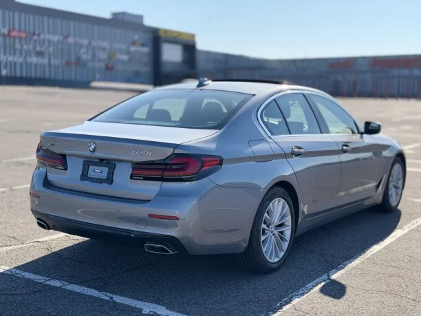 BMW 5 Series 2022 — миниатюра 5