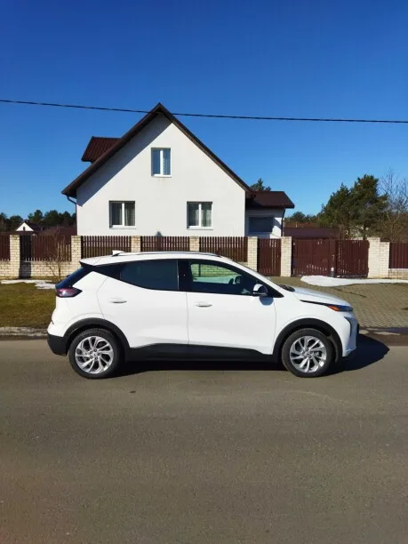 Chevrolet Bolt EUV 2023 — миниатюра 2