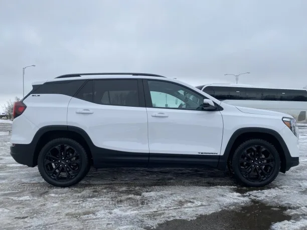GMC Terrain 2022 — миниатюра 2