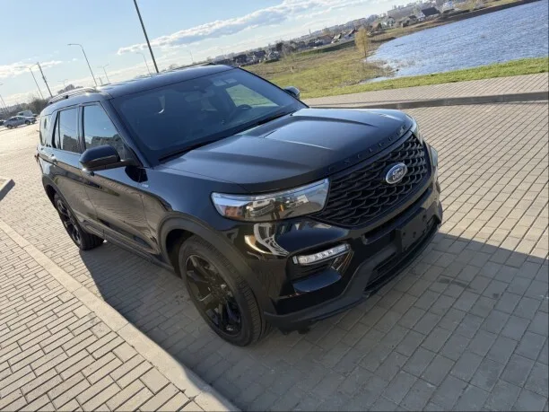 Ford Explorer 2022 — миниатюра 3