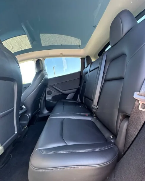 Tesla Model Y 2022 — миниатюра 5