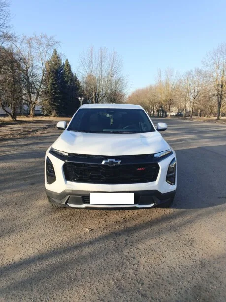 Chevrolet Equinox 2024 — фото 1, купить с доставкой в Москву