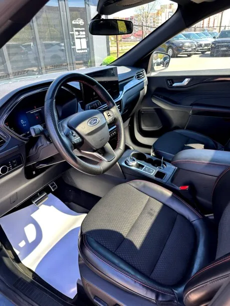 Ford Escape 2023 — миниатюра 3