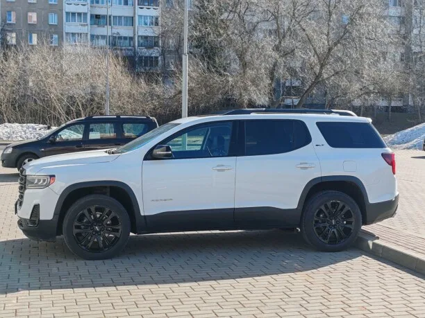 GMC Acadia 2022 — миниатюра 2