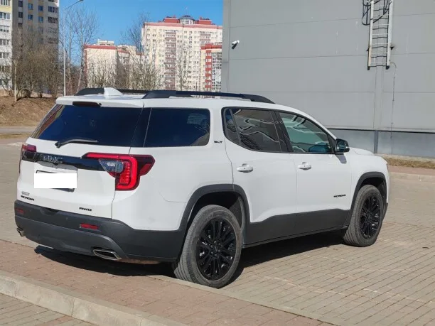 GMC Acadia 2022 — миниатюра 3