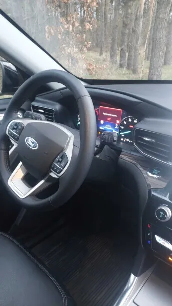 Ford Explorer 2024 — миниатюра 5
