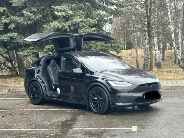 Tesla Model X 2022 — миниатюра 2