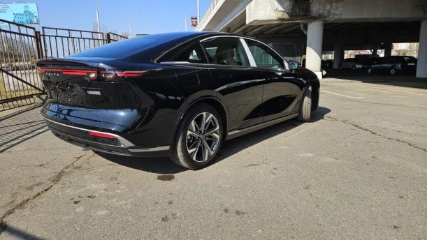 Mazda EZ-6 2025 — миниатюра 2