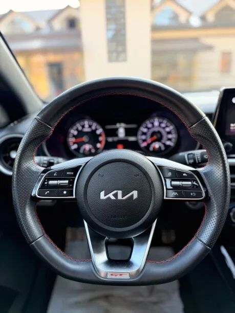 Kia Forte 2022 — миниатюра 5