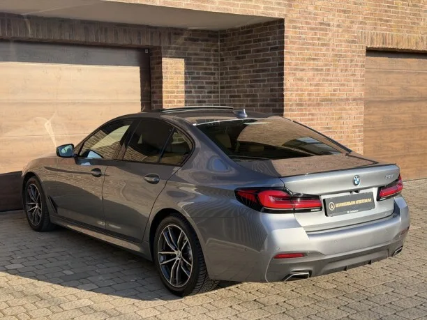 BMW 5 Series 2022 — миниатюра 2