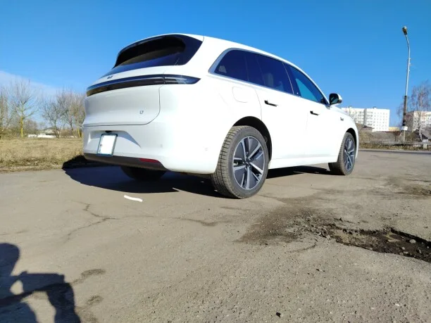 Li Auto L6 2025 — миниатюра 4