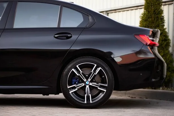 BMW 3 Series 2022 — миниатюра 4