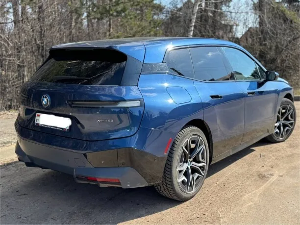 BMW iX 2022 — миниатюра 2