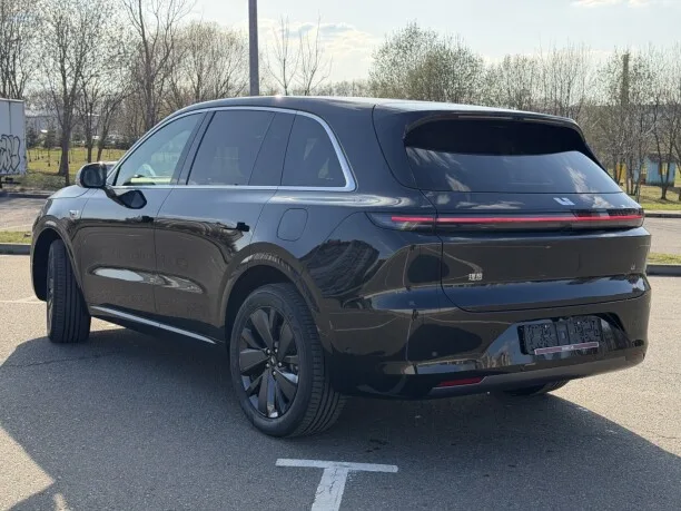 Li Auto L6 2025 — миниатюра 4