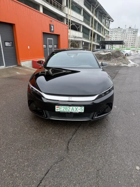 BYD Han 2025 — миниатюра 2