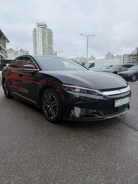 BYD Han 2025 — фото 1, купить с доставкой в Москву