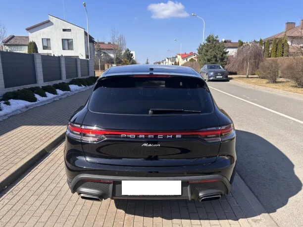 Porsche Macan 2022 — миниатюра 4