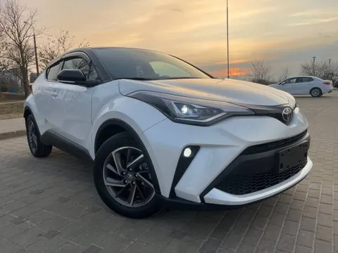 Toyota C-HR 2022 buy in Moscow