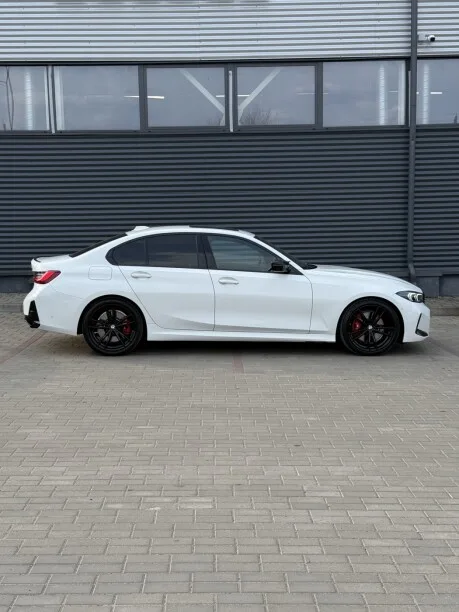 BMW 3 Series 2024 — миниатюра 3