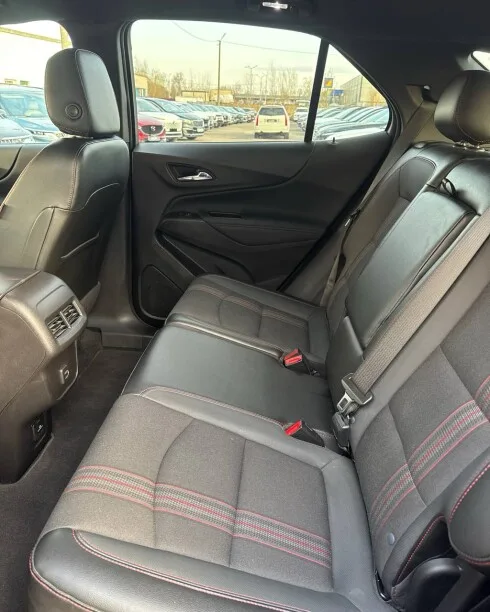 Chevrolet Equinox 2023 — миниатюра 3
