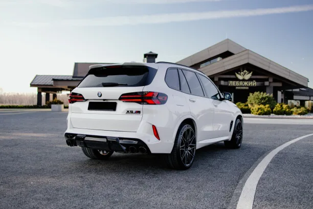 BMW X5M 2024 — миниатюра 5