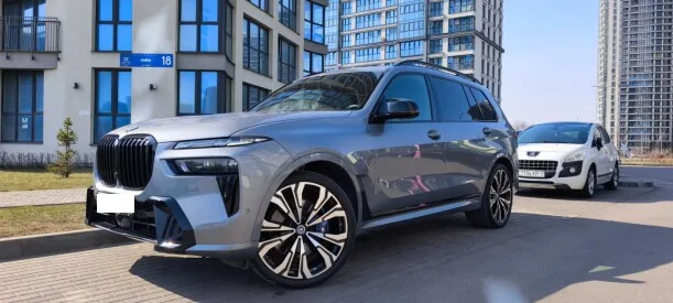BMW X7 2022 — миниатюра 2