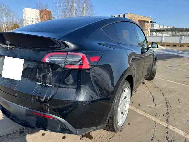 Tesla Model Y 2022 — миниатюра 4