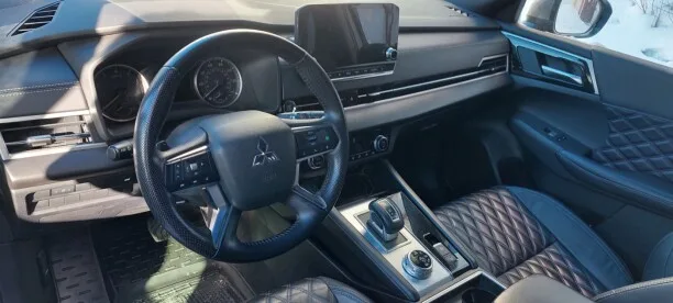 Mitsubishi Outlander 2022 — миниатюра 3