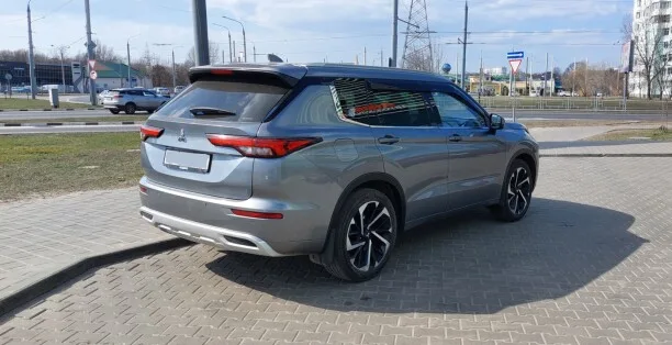 Mitsubishi Outlander 2022 — миниатюра 4