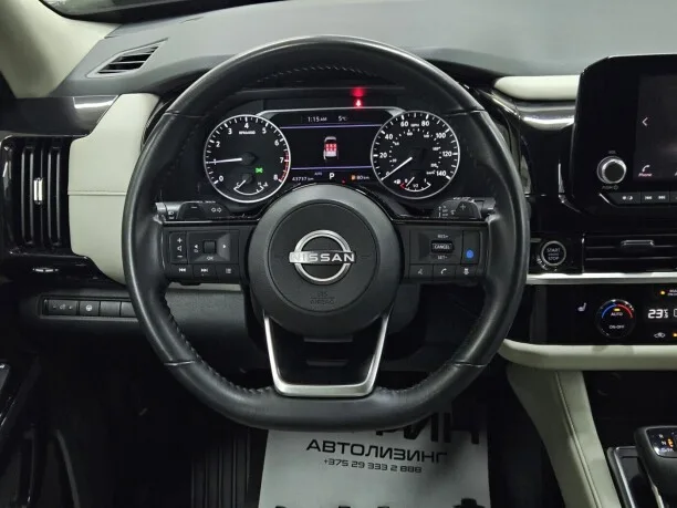 Nissan Pathfinder 2022 — миниатюра 3