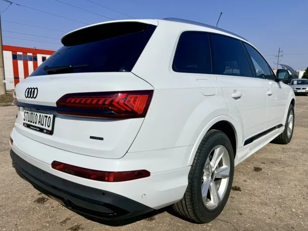 Audi Q7 2022 — миниатюра 3