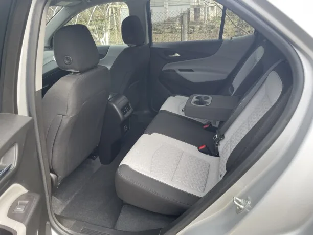 Chevrolet Equinox 2022 — миниатюра 3