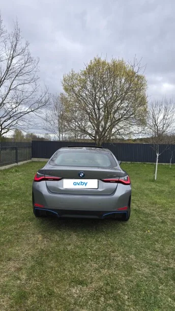 BMW i4 2023 — миниатюра 2